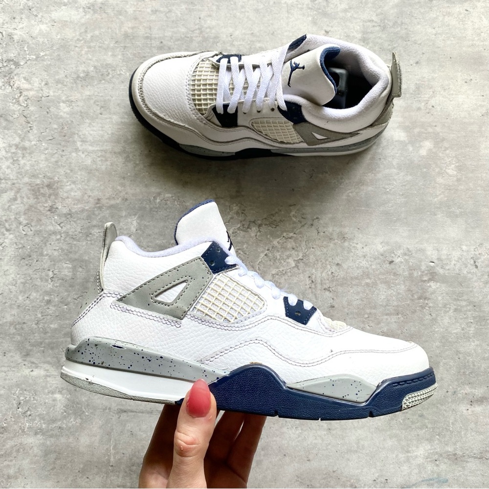 Air Jordan Preschool 4 Retro Midnight Navy GS Sneakers 2.5 Youth